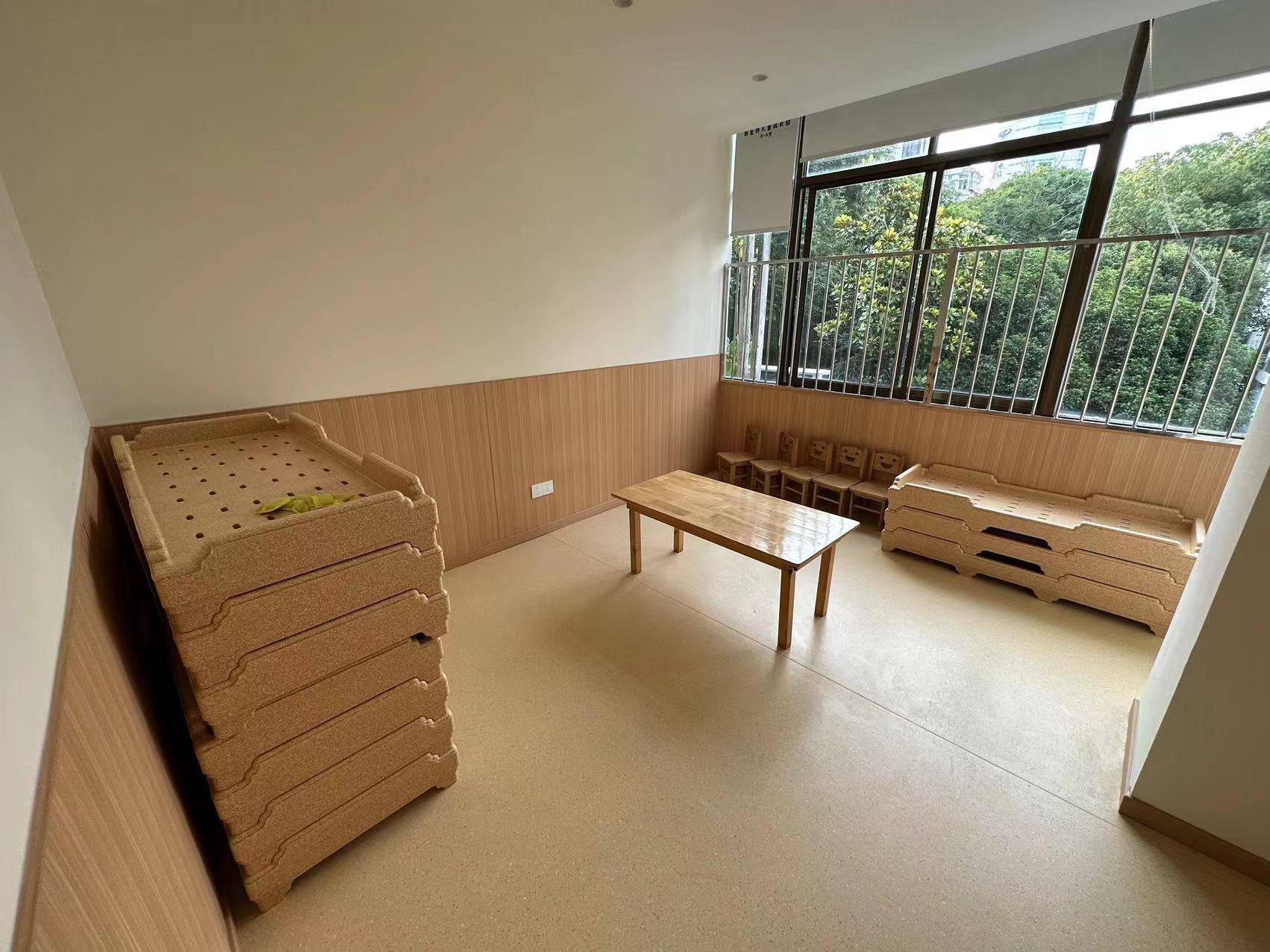 合肥家长间的新型货币：我爱伢的“托育课时”。一枚课时，可同时流通于蒙氏、艺术、运动、语言等多重“课程王国”，购买力惊人。